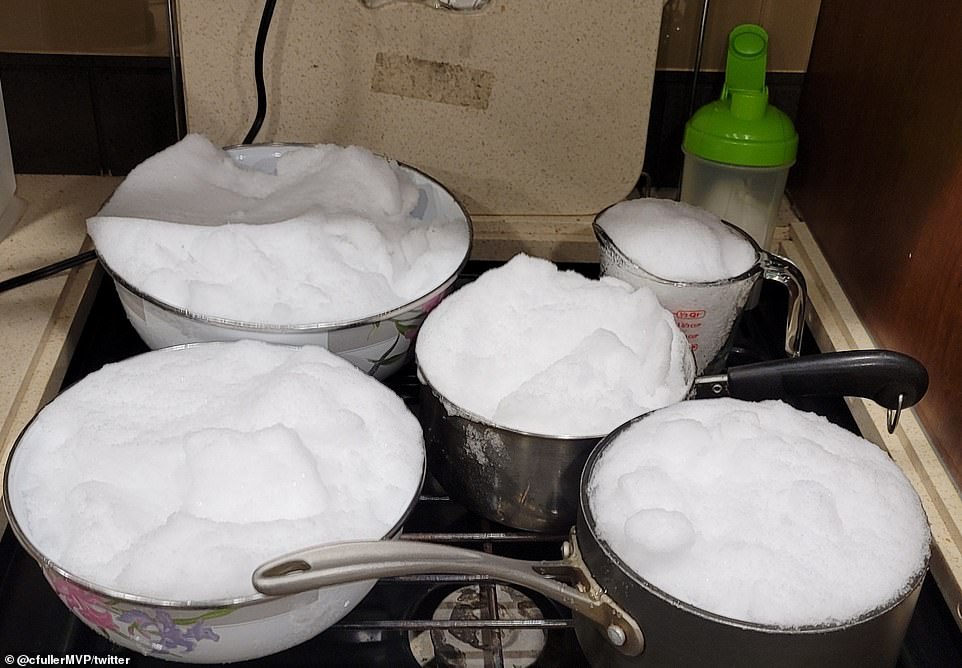 39424098-9271967-Seven_million_Texans_are_under_boil_water_notices_after_the_stor-a-14_1613613...jpg
