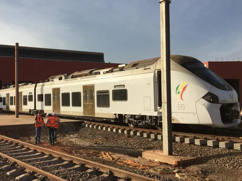 3l-image-Dakar-Regional-Express-Train.webp