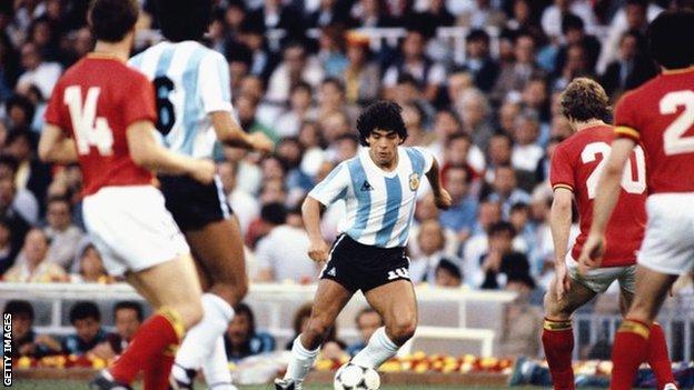 _102230535_maradona_belgium.jpg