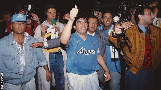 _102232823_maradona_napoli89.jpg
