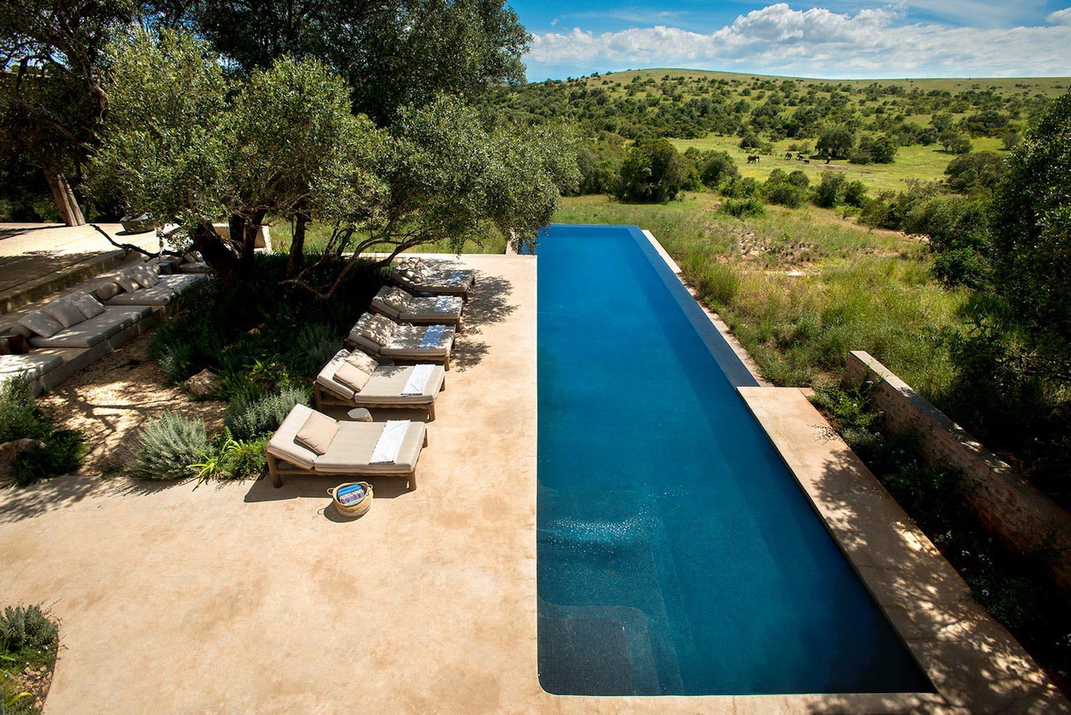 arijiju-private-residence-located-borana-ranch-kenya-09.jpg