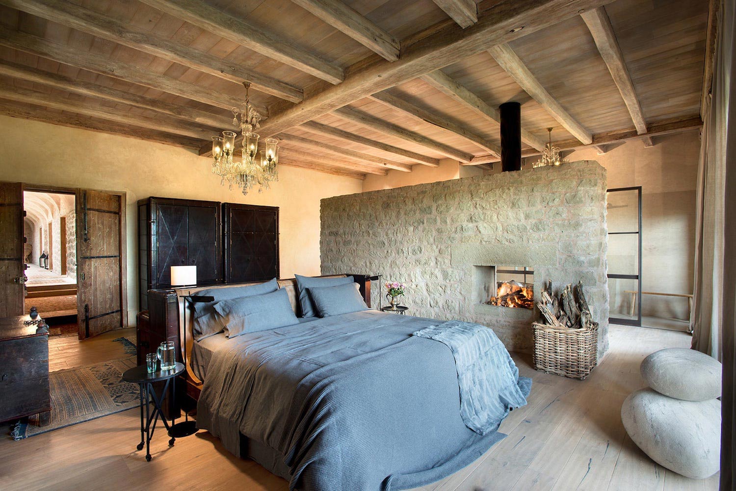 arijiju-private-residence-located-borana-ranch-kenya-18.jpg