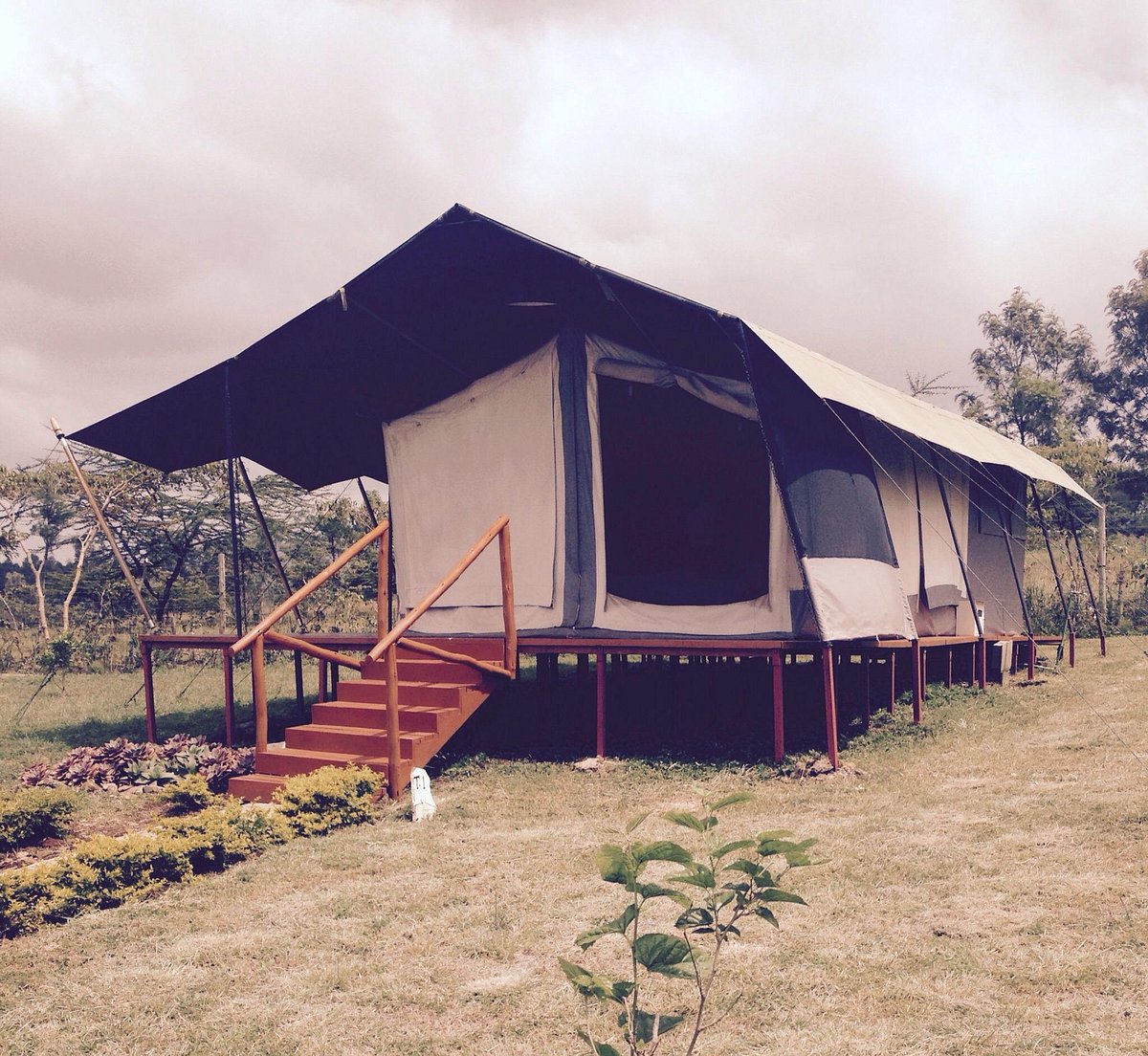 chemi-chemi-tented-camp 5.jpg