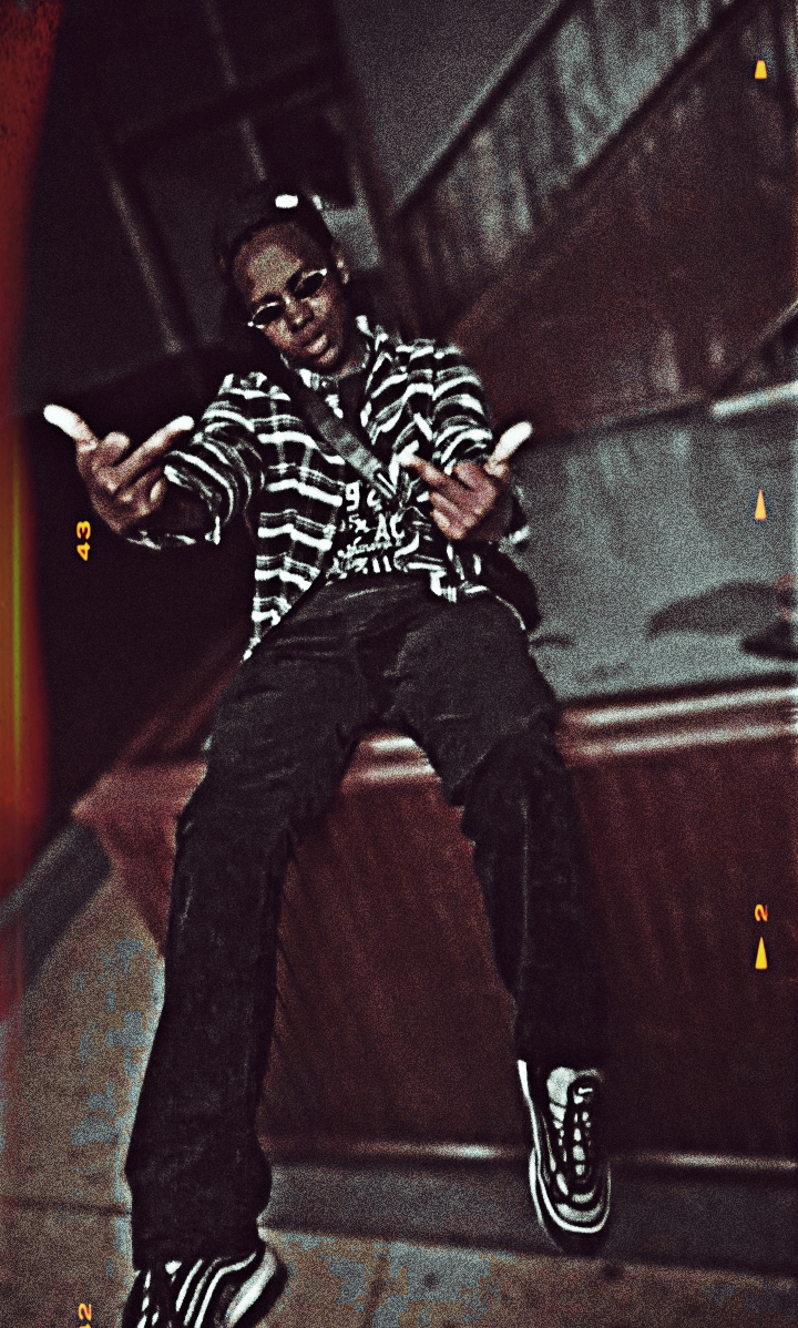 Picsart_22-09-12_16-39-43-956.jpg
