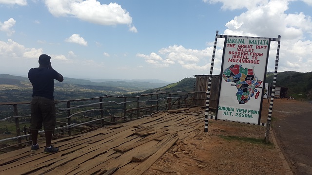 Rift-Valley-view-point-in-Subukia.jpg