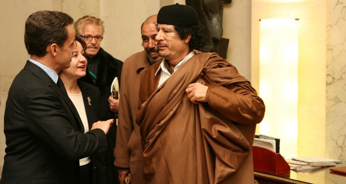 sarkozy-kadhafi-mouamar-2.jpg
