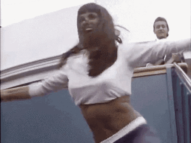 tenor 1.gif