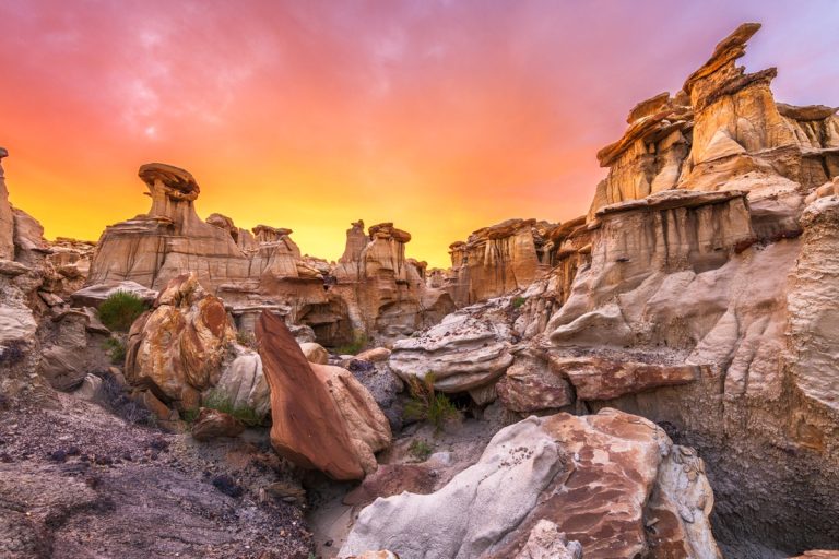 bisti-de-na-zin-wilderness-new-mexico.jpg