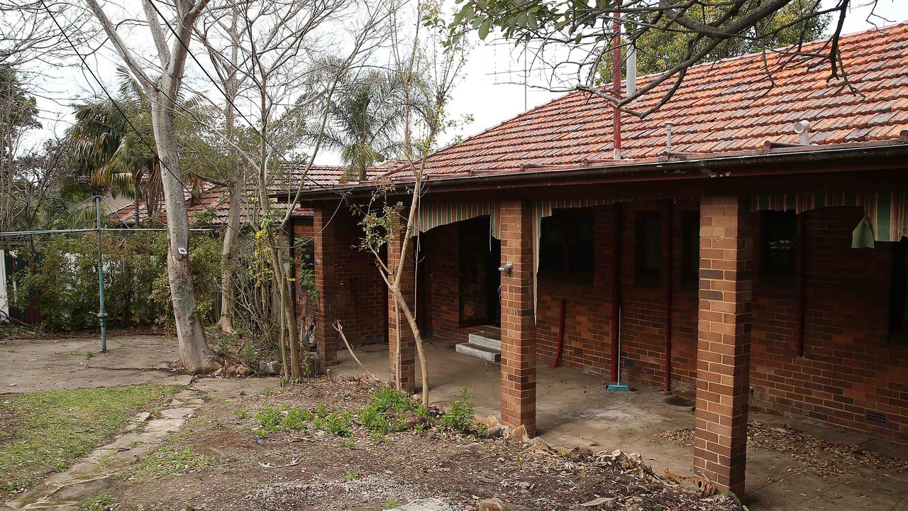 The back yard of 31 Greendale St, Greenwich where another body was found after hoarder Bruce Roberts died, aged 60, in 2017.